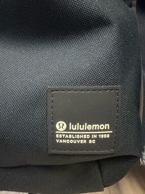 lululemon athletica Blue Men's Backpack with Logo Patch